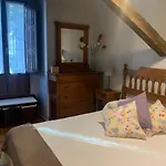 Casa Del Plantel